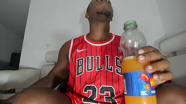 Snapshot of feliipehot chatting on 21, 10, 2025 feliipehot online show from 21, 10, 2025