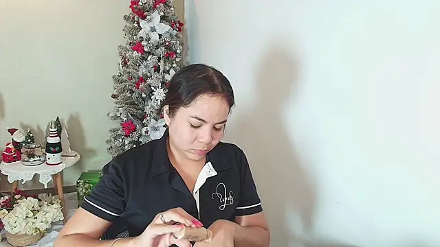  Victoria Collins online show from 23, 12, 2025