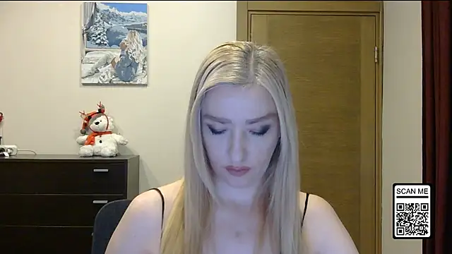 Wild Silk Desire online show from 14, 12, 2025