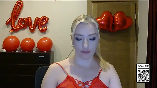 Wild Silk Desire online show from 13, 2, 2026