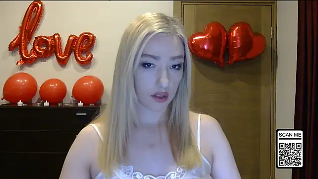 Wild Silk Desire online show from 15, 2, 2026