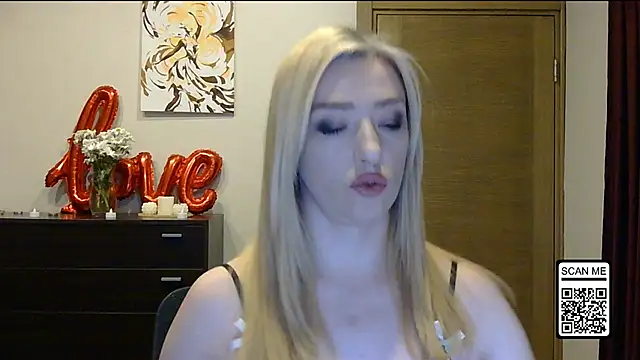 Wild Silk Desire online show from 28, 2, 2026