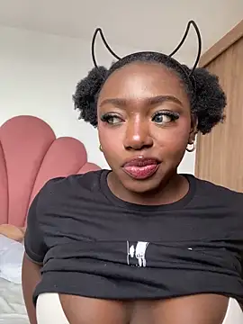 alissradiante1 online show from 5, 10, 2025