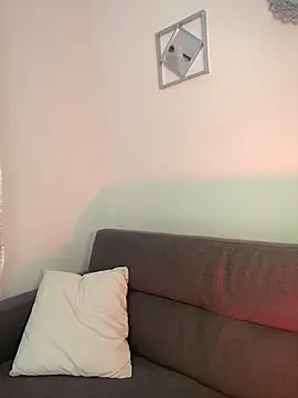 alissradiante1 online show from 5, 4, 2026