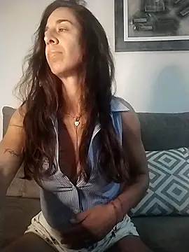 agustinalatina online show from 23, 9, 2025