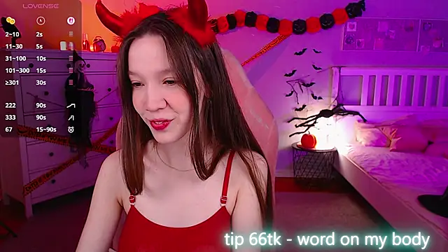 Snapshot of Shriya_Sarann chatting on 26, 10, 2025 Shriya Sarann online show from 26, 10, 2025