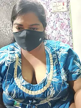Snapshot of Liyaa_24 chatting on 25, 4, 2026 Liyaa 24 online show from 25, 4, 2026