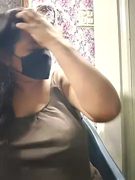 Snapshot of Liyaa_24 chatting on 10, 5, 2026 Liyaa 24 online show from 10, 5, 2026