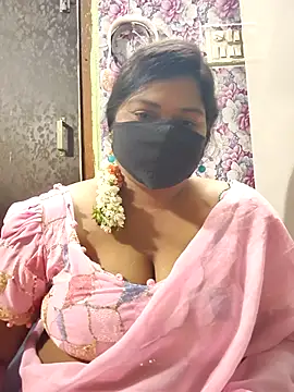 Snapshot of Liyaa_24 chatting on 13, 5, 2026 Liyaa 24 online show from 13, 5, 2026