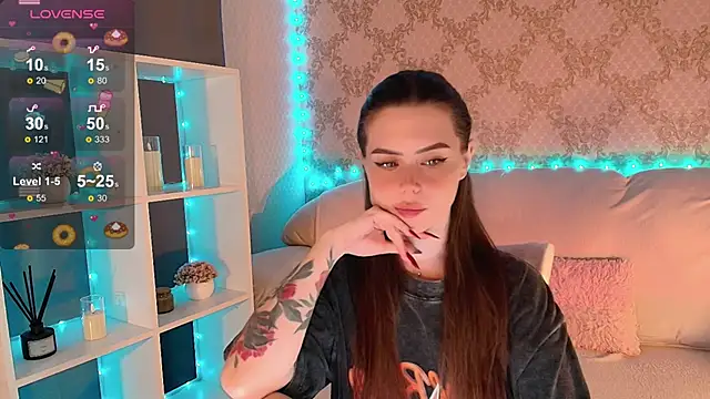 Snapshot of HolyMiax chatting on 13, 6, 2026 HolyMiax online show from 13, 6, 2026