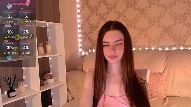 Snapshot of HolyMiax chatting on 9, 8, 2026 HolyMiax online show from 9, 8, 2026