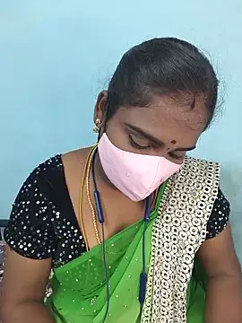 Snapshot of Tamil_riyalini12 chatting on 15, 5, 2026 Tamil riyalini12 online show from 15, 5, 2026