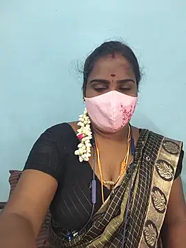 Snapshot of Tamil_riyalini12 chatting on 7, 6, 2026 Tamil riyalini12 online show from 7, 6, 2026