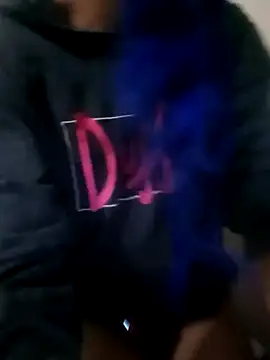 Snapshot of famousfox-69 chatting on 9, 9, 2025 famousfox-69 online show from 9, 9, 2025