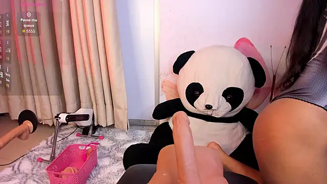 Snapshot of Im_perla_ chatting on 21, 10, 2025 Im perla online show from 21, 10, 2025
