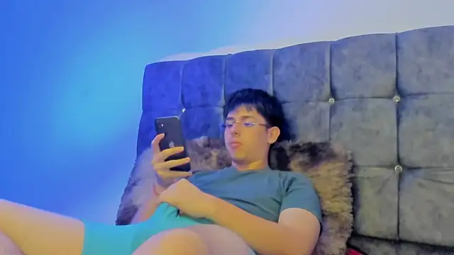 Maximo Miller online show from 16, 9, 2025