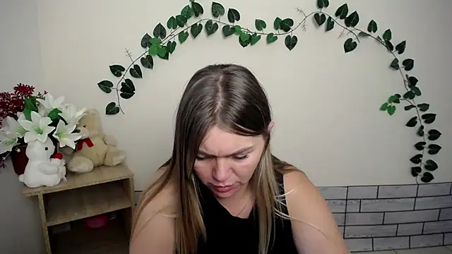 Snapshot of Magic_Katarina_ chatting on 11, 9, 2025 Magic Katarina  online show from 11, 9, 2025