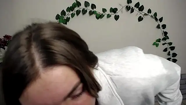 Snapshot of Magic_Katarina_ chatting on 7, 10, 2025 Magic Katarina  online show from 7, 10, 2025