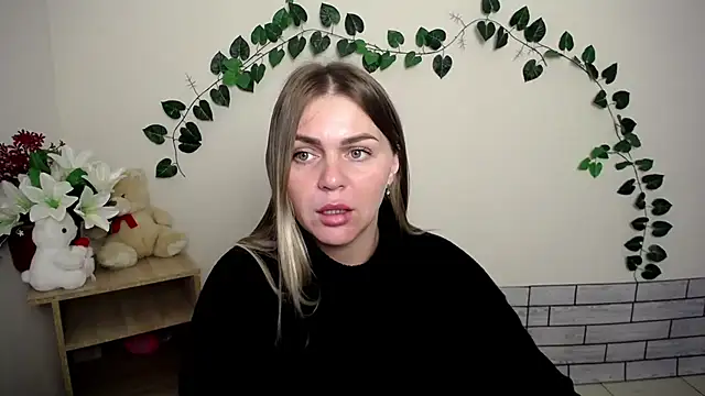 Snapshot of Magic_Katarina_ chatting on 14, 10, 2025 Magic Katarina  online show from 14, 10, 2025