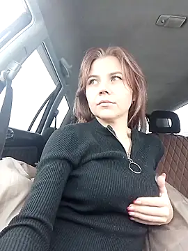 Snapshot of YOURLIKAA chatting on 18, 12, 2025 YOURLIKAA online show from 18, 12, 2025