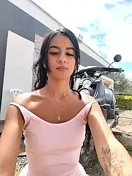 Juliana Xander online show from 25, 10, 2025