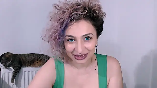 Snapshot of AAARUNY chatting on 18, 2, 2026 AAARUNY online show from 18, 2, 2026