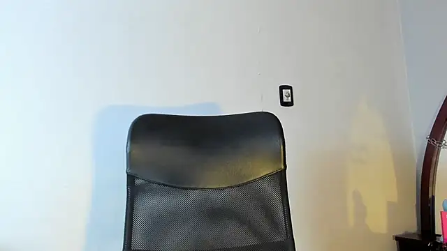 Pamela Squirtt online show from 11, 2, 2026