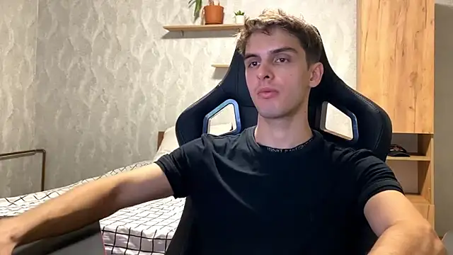 Snapshot of elliot_scott chatting on 23, 9, 2025 elliot scott online show from 23, 9, 2025