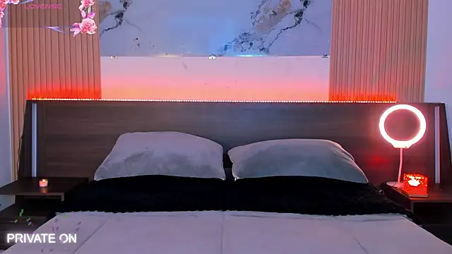 samanthaa moon online show from 24, 4, 2026