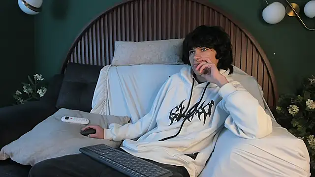 Snapshot of Diamond_twink chatting on 24, 7, 2026 Diamond twink online show from 24, 7, 2026
