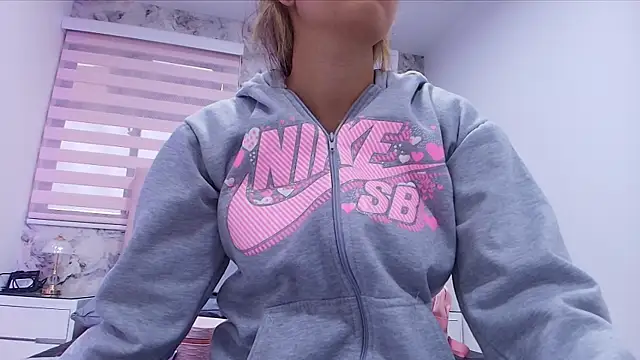 celeste moonx online show from 22, 11, 2025