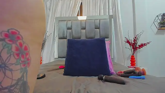 Snapshot of milfhorny_69 chatting on 17, 1, 2026 milfhorny 69 online show from 17, 1, 2026