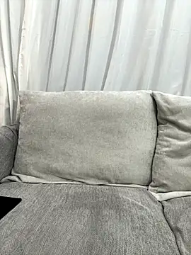 cute-yay online show from 28, 10, 2025