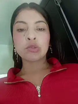 Fox Roxxan online show from 2, 12, 2025