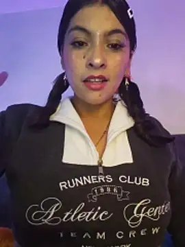 Fox Roxxan online show from 17, 4, 2026