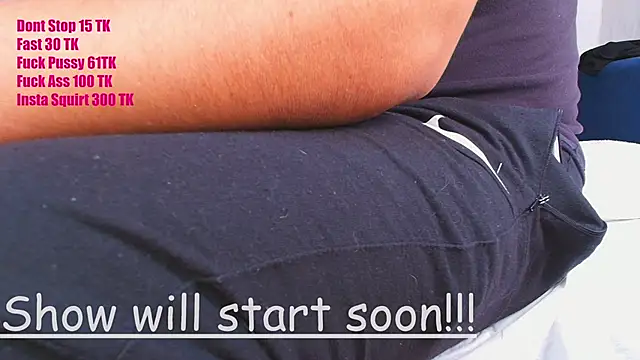 Snapshot of couplelove543 chatting on 17, 10, 2025 couplelove543 online show from 17, 10, 2025