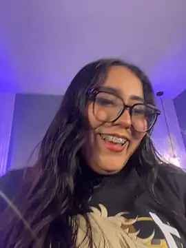 Snapshot of KatlynRous chatting on 7, 5, 2026 KatlynRous online show from 7, 5, 2026