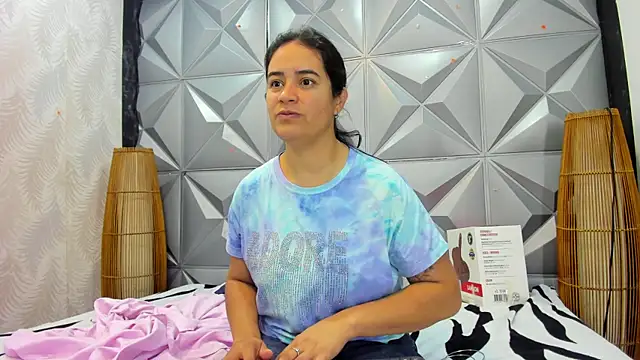 GreciaFox1 online show from 1, 12, 2025