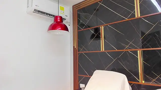 HannyThompson online show from 7, 2, 2026