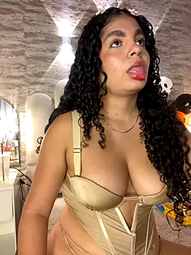 Yassy vazquez online show from 19, 10, 2025