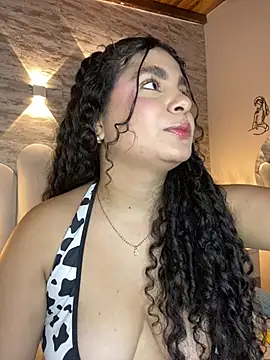 Yassy vazquez online show from 17, 1, 2026