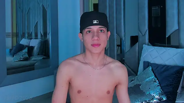 Sebax Young online show from 21, 10, 2025