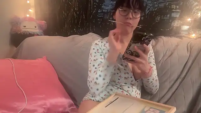 Snapshot of goddessmaryjane chatting on 22, 10, 2025 goddessmaryjane online show from 22, 10, 2025