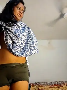 Snapshot of cute_radhikaa chatting on 5, 4, 2026 cute radhikaa online show from 5, 4, 2026