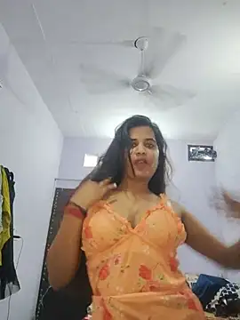 Snapshot of cute_radhikaa chatting on 13, 7, 2026 cute radhikaa online show from 13, 7, 2026