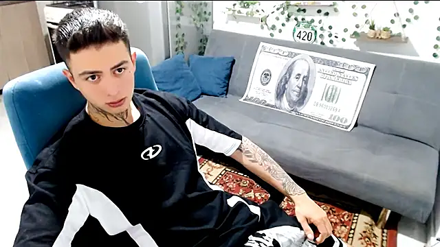 Snapshot of santii_ss chatting on 6, 2, 2026 santii ss online show from 6, 2, 2026