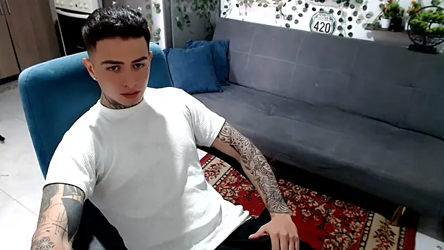 Snapshot of santii_ss chatting on 13, 2, 2026 santii ss online show from 13, 2, 2026