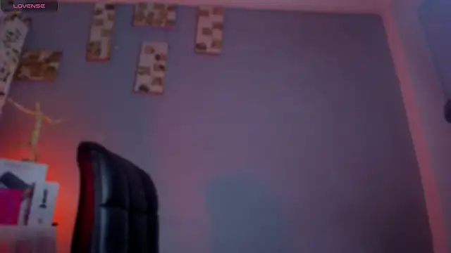 Chloe cooperr online show from 6, 11, 2025