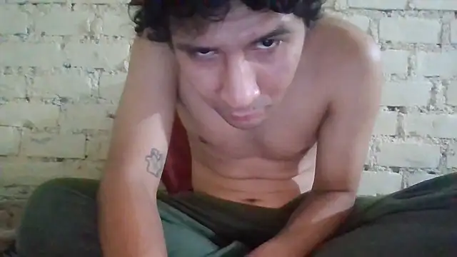 LecheDeSoya666 online show from 28, 3, 2026