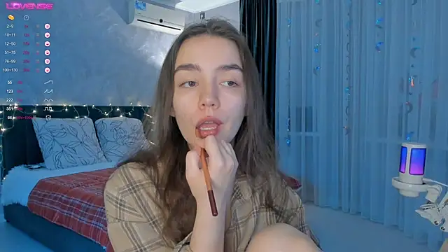 sweete chantal online show from 19, 10, 2025